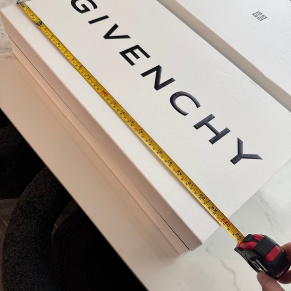 Givenchy White Storage Box - Picture 4 of 6
